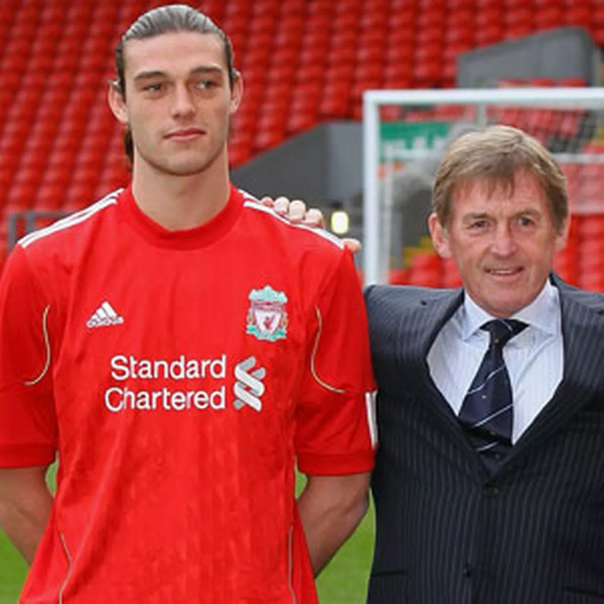 1_andy-carroll-with-kenny-dalglish-and-luis-suarez-781754786.jpg