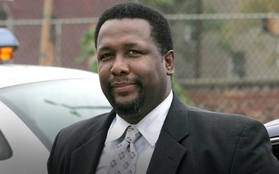 s1-wendellpierce2.jpg