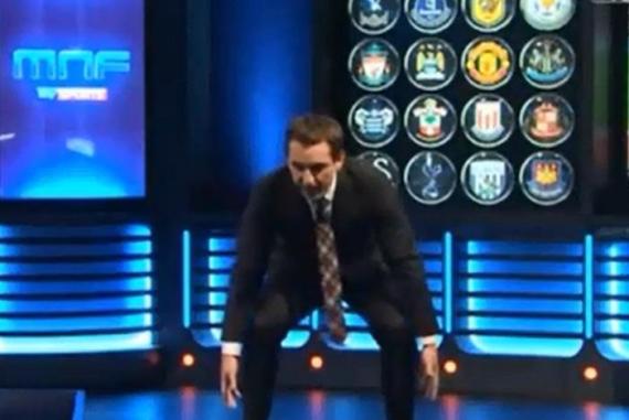 o-GARY-NEVILLE-SIMON-MIGNOLET-570.jpg