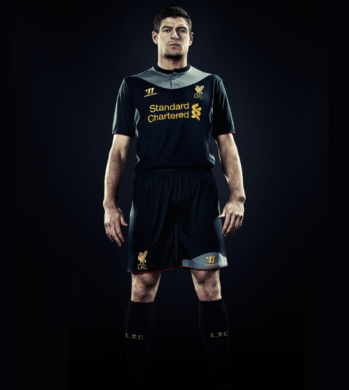 gerrard_away_kit.jpg