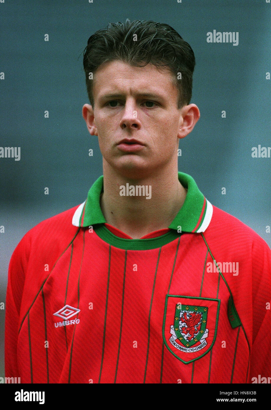 lee-jones-wales-u21-liverpool-fc-28-december-1994-HN8X3B.jpg
