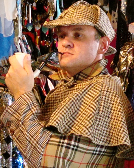 sherlock_holmes_outfit.jpg