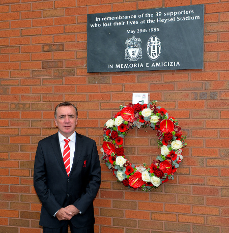 heysel_memorial_02.jpg