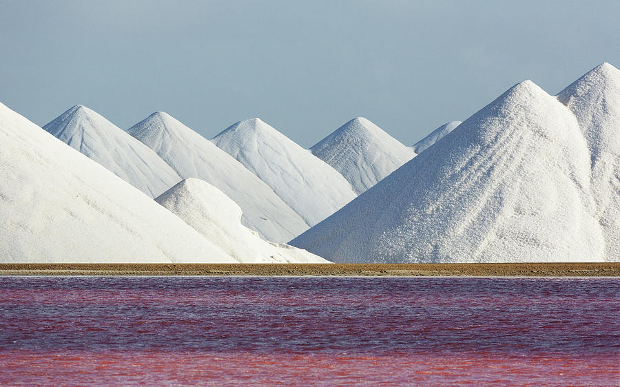 4-mountains-of-salt-collected-in-salt-pans-by-cargill-salt-works-bruce-beck.jpg